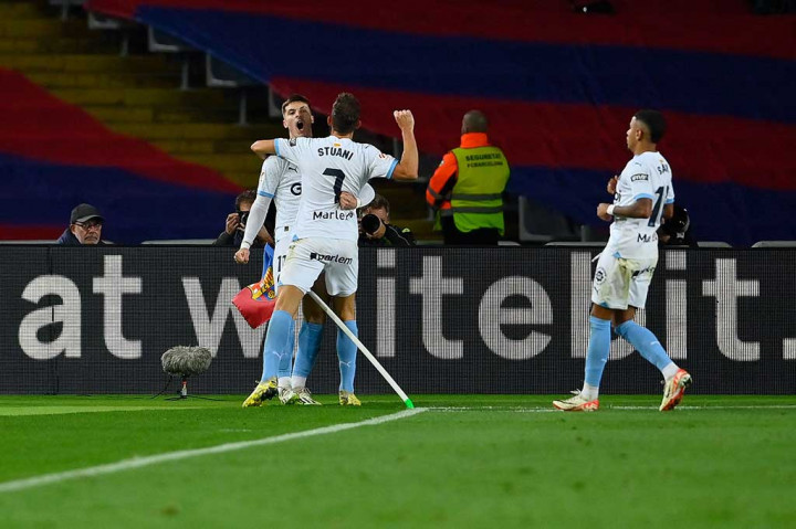 Girona kemudian melengkapi kemenangan itu dengan gol keempat mereka yang tercipta pada menit ke-95, berkat gol yang dikemas pemain senior Uruguay Stuani. 