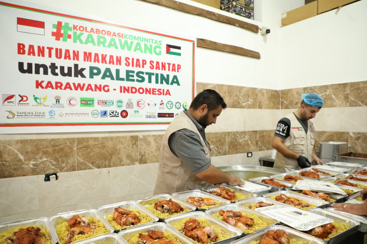 Insan pupuk kujang memberikan bantuan kemanusiaan melalui baitul maal pupuk kujang (BMPK) sebagai bentuk dukungan kepada masyarakat Gaza di Palestina yang sedang dijajah Israel.