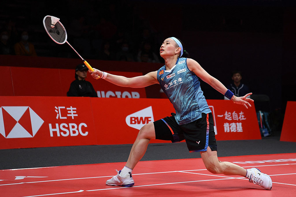 Tunggal putri peringkat tujuh dunia itu melanjutkan, sebenarnya tidak ada ketegangan yang berarti, mengingat adaptasi di lapangan sudah berjalan baik di awal.