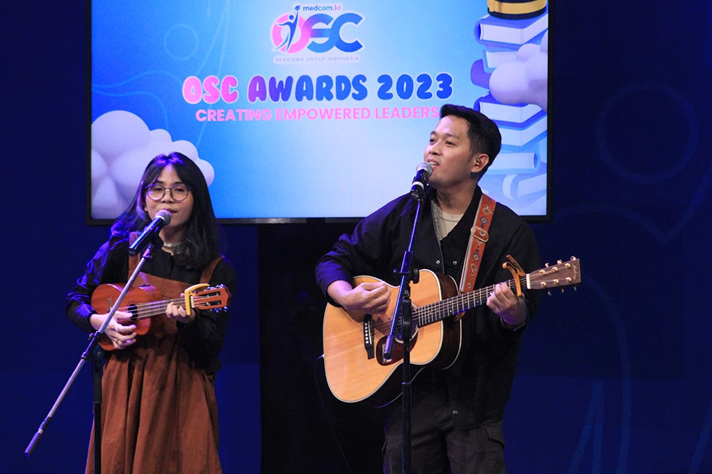 OSC Awards 2023 yang di gelar di Grand Studio Metro TV tersebut juga dimeriahkan oleh musisi Suara Kayu.