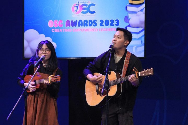 OSC Awards 2023 yang di gelar di Grand Studio Metro TV tersebut juga dimeriahkan oleh musisi Suara Kayu.