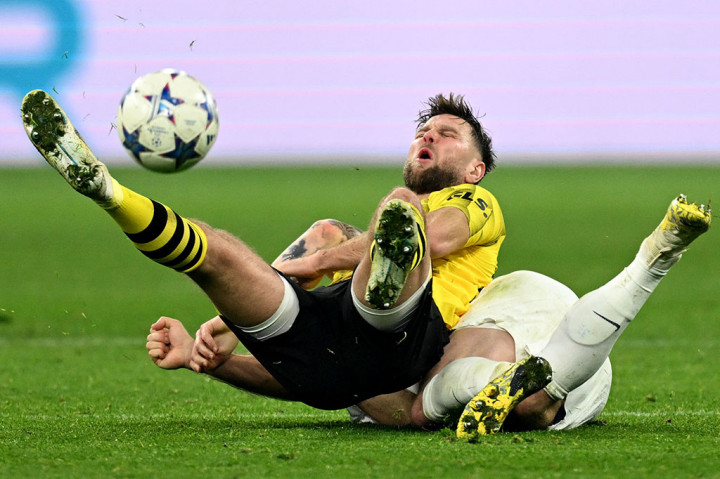 Secara statistik PSG sebenarnya sedikit lebih dominan dibandingkan dengan Dortmund, skor 1-1 untuk kedua tim tetap bertahan hingga pertandingan selesai.