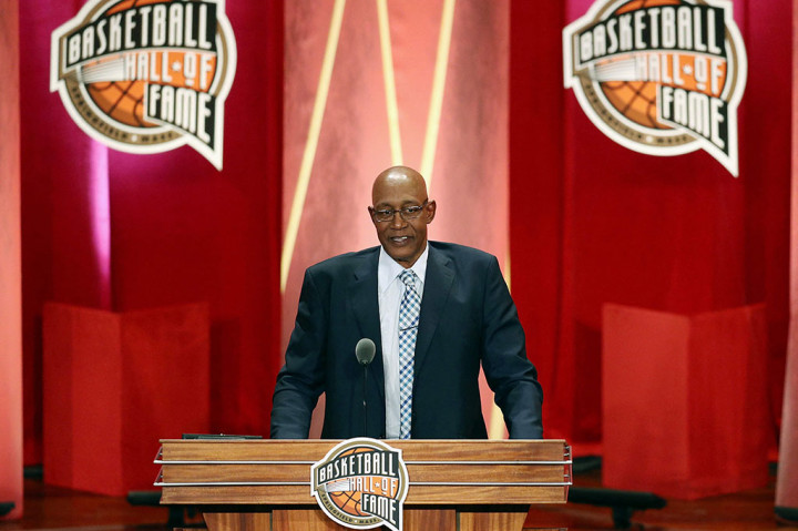 Dia menutup karirnya pada 1982 setelah dua musim terakhir bersama Pacers. Jersey Nomor 30 miliknya dipensiunkan oleh klub sebelum dilantik ke dalam Hall of Fame Bola Basket pada 2017.