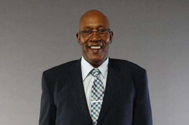 McGinnis bergabung dengan Pacers di American Basketball Association yang baru berdiri dan memimpin klub tersebut meraih gelar pada 1972 dan 1973 kemudian berbagi penghargaan Pemain Paling Berharga pada 1975 dengan bintang NBA masa depan lainnya, Julius Erving.