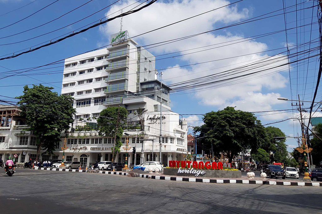 Suasana Kayutangan Heritage di Jalan Basuki Rahmat, Kota Malang, Jawa Timur. Kawasan wisata heritage itu menjadi andalan Kota Malang saat libur Natal dan Tahun Baru. 