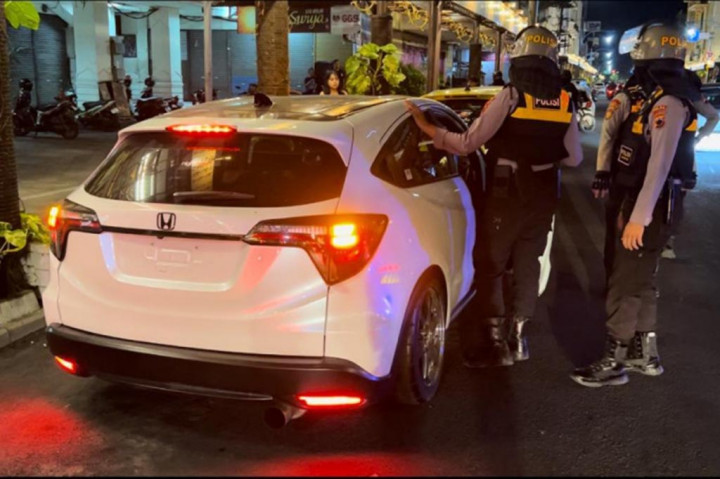 Terkait operasi razia sepeda motor brong dari sejunlah ruas jalan kota Solo sejak Januari hingga pertengahan Desember 2023 sudah lebih dari 6500 unit motor. Hal ini cukup memprihatinkan, sebab jika melihat pergerakan, tidak menbuat jera pemotor.