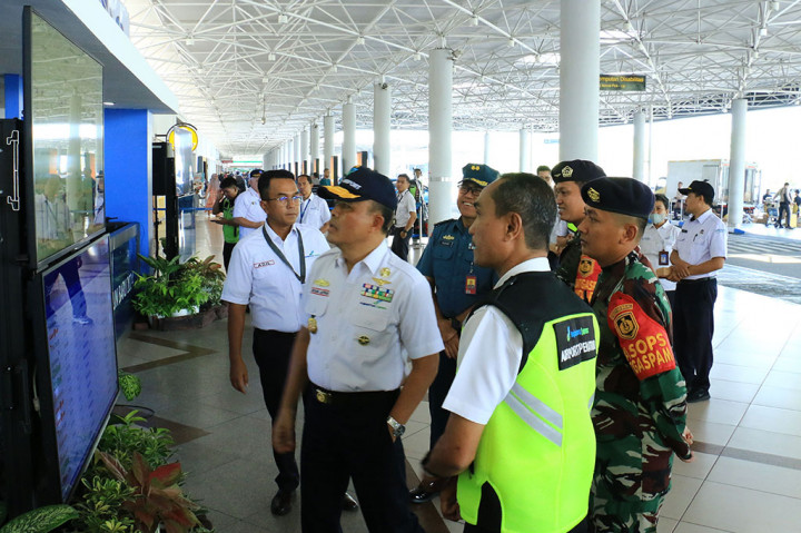 Sisyani Jaffar menambahkan, perkiraan puncak pergerakan pesawat dan penumpang libur natal diperkirakan akan terjadi pada 22 Desember 2023. Perkiraan jumlah penumpang pesawat udara yang tiba dan pergi melalui Bandara Internasional Juanda pada hari itu sebanyak 56.391 orang. Terdiri dari rute domestik 46.089 orang dan rute internasional 10.302 orang. 