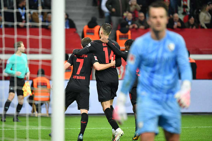 Patrik Schick, yang untuk pertama kalinya mendapat kesempatan menjadi pemain inti di liga setelah 14 bulan, membayar kepercayaan sang pelatih dengan membuat timnya mendapat hadiah penalti dan sukses menjalankan tugasnya sebagai algojo pada menit ke-30.