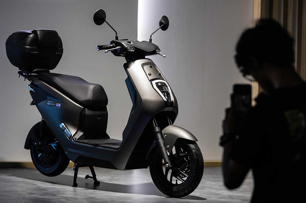 PT Astra Honda Motor (AHM) resmi meluncurkan dan mengumumkan harga sepeda motor listrik Honda EM1 e dan EM1 e PLUS.