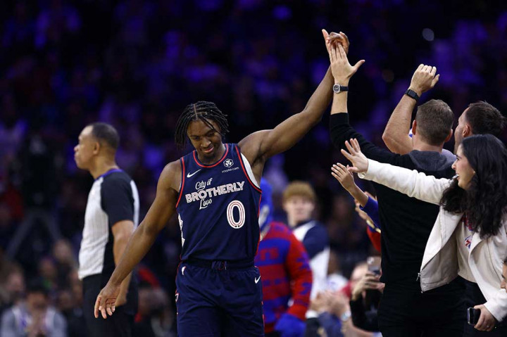 Tyrese Maxey menambahkan 35 poin untuk Philadelphia 76ers yang menang tujuh kali dari delapan gim terakhir yang dijalaninya. Sixers mencatat 19 menang dan 8 kalah (19-8) yang membuatnya berada di peringkat tiga klasemen sementara NBA Wilayah Timur.