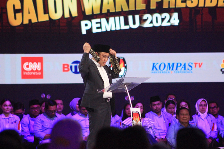 Lebih lanjut, Cak Imin menjelaskan bahwa saat ini ada delapan juta pengangguran di Indonesia dan 80 juta orang bekerja di sektor informal. Para pekerja sektor informal itu harus didorong untuk meningkatkan pendapatan melalui stimulus yang dilakukan pemerintah. 