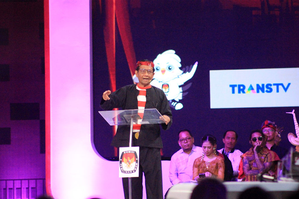 Menurut dia, pertumbuhan ekonomi digital yang sangat pesat itu menimbulkan sejumlah permasalahan baru dalam kehidupan masyarakat, misalnya seperti kasus pinjol, judi online dan kripto yang meningkat. Peningkatan tersebut tidak sebanding dengan pengetahuan masyarakat yang belum merata.
