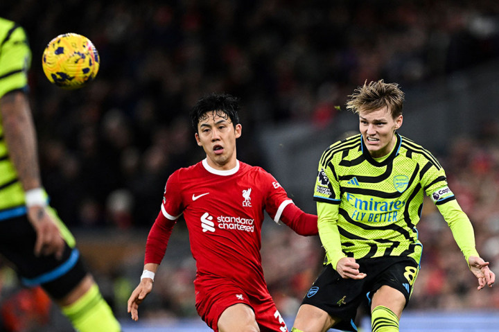 Dengan tambahan satu poin, Arsenal tetap berada di puncak klasemen sementara Liga Premier Inggris dengan poin 40 dari 18 laga. Sedangkan Liverpool yang kembali meraih hasil imbang usai ditahan United pekan lalu, bisa mengambil alih posisi kedua dari Aston Villa dengan poin 39 dari 18 laga. 