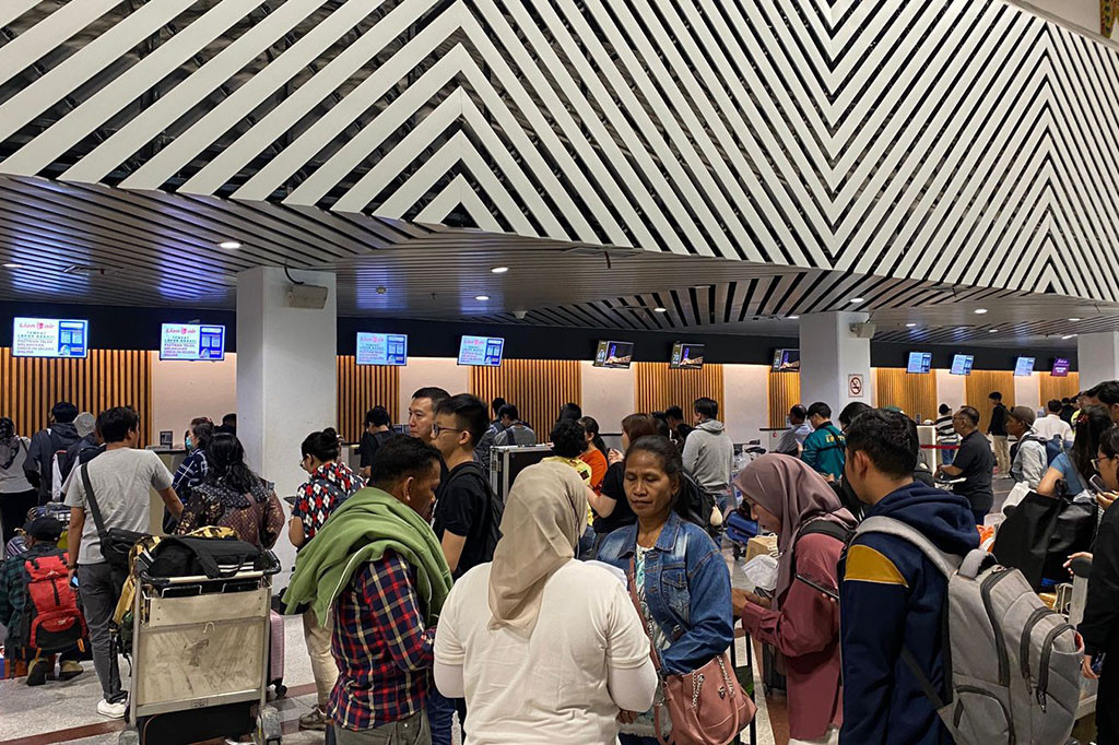 General Manager Bandara Juanda Sisyani Jaffar mengatakan, sesuai perkiraan selama lima hari tersebut, jumlah terbanyak penumpang terjadi pada hari Jumat 22 Desember 2023 atau H-3 Libur Natal. Pada hari itu jumlah penumpang hampir mencapai 50 ribu orang.