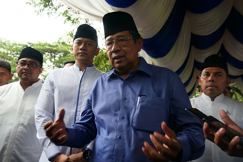 SBY mengatakan, setelah tsunami terjadi akhirnya perdamaian datang untuk Aceh. Semuanya bersama-sama membangun kehidupan di Aceh.