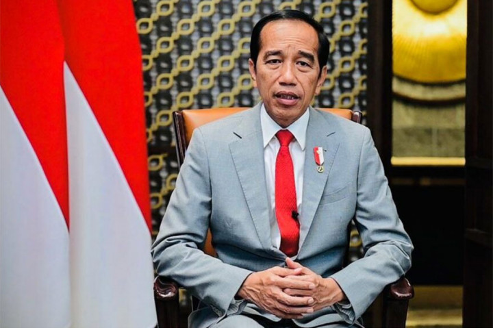 21 Juni, Presiden Joko Widodo mengumumkan perubahan status covid-19 dari pandemi menjadi endemi. Presiden juga mengingatkan bahwa di masa endemi nanti, pemerintah tidak lagi menanggung biaya perawatan masyarakat yang terkena covid-19.