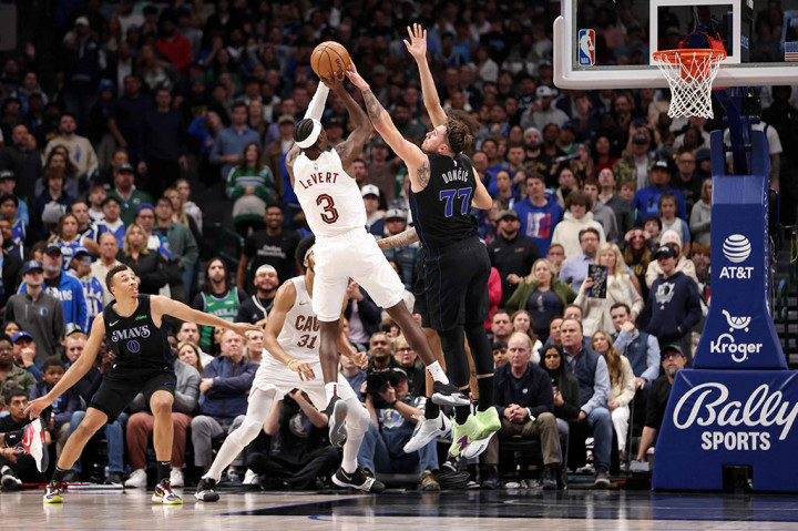 Sementara Caris LeVert mencatat skor terbanyak dengan 29 poin, dan Isaac Okoro menambahkan 22 poin, di tengah masih absennya bintang Cavaliers Donovan Mitchell karena sakit.