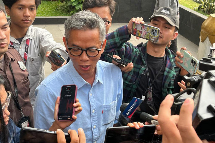 Dia juga mengaku tidak mengetahui keberadaan Harun Masiku saat ini dan bahkan bersedia menangkap Harun jika dia tahu keberadaannya. 