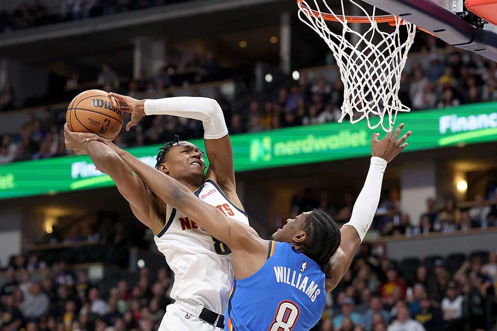 Peyton Watson menambahkan 14 poin dan Michael Poerter Jr 12 poin. Sedangkan bintang Nuggets asal Kanada Jamal Murray hanya mencatat sembilan poin ditambah 11 assist. 