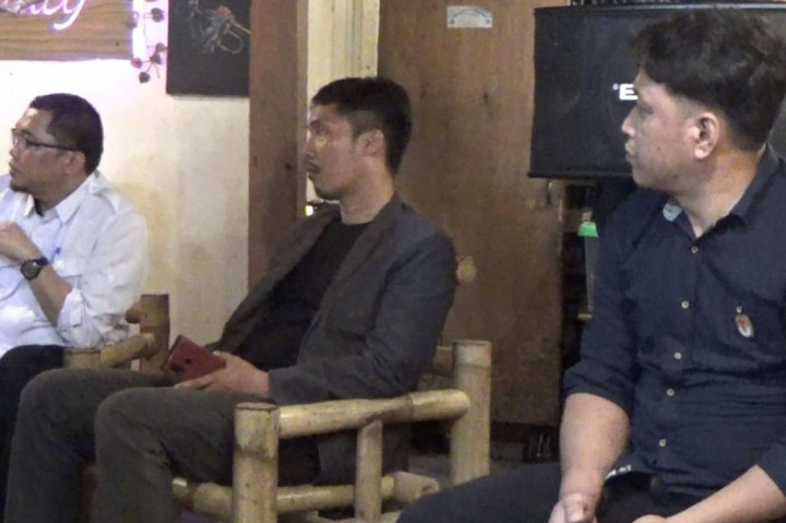 Berbagai persiapan terus dilakukan KPU di sejumlah daerah jelang Pemilu pada 14 Februari 2024 mendatang. Seperti yang dilakukan KPU Majene, Sulawesi Barat misalnya yang melakukan pemetaan titik rawan saat pendistribusian logistik Pemilu.