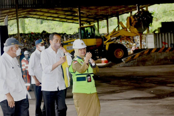 “Cilacap terdiri dari 24 kecamatan, sampah yang terolah di TPST RDF ini berasal dari 14 kecamatan di sekitar TPST RDF,” ucapnya.