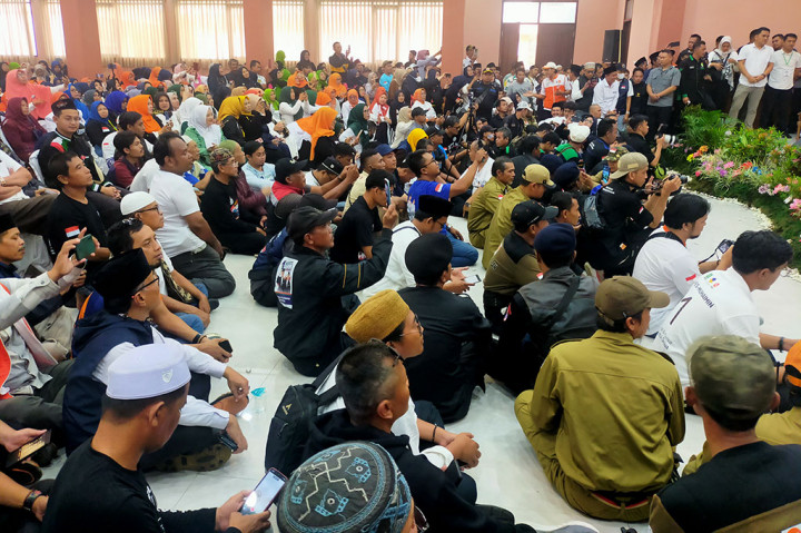 Anies mengatakan, deklarasi yang dilakukan oleh ulama, kiai di Pondok pesantren bersama simpatisan di Kabupaten Tasikmalaya sangat diapresiasi terutama sebagai kekuatan besar dan berjuang bersama untuk perubahan. Akan tetapi, perjuangan yang dilakukan harus tetap dilakukannya karena tanpa ikhtiar tidak ada harapan dan semua harus berjuang.