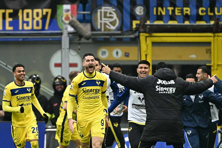 Henry menyamakan kedudukan bagi Verona setelah masuk sebagai pemain pengganti di babak kedua, gol ketiganya untuk klub sejak Agustus, karena ia hanya bisa tampil sebentar dari bangku cadangan musim ini setelah cedera ligamen lutut pada Januari tahun lalu.