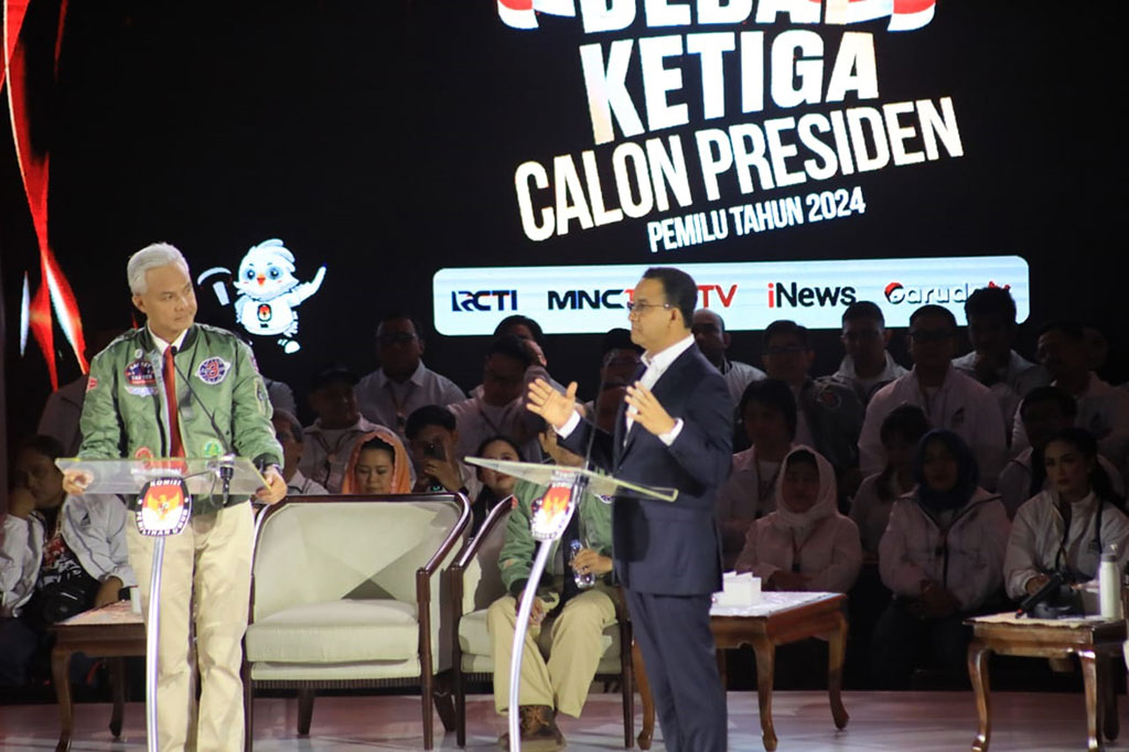 Calon presiden nomor urut 1 Anies Baswedan mengaku miris tentang kondisi sebagian besar anggota TNI yang tidak memiliki rumah dinas, tetapi justru Menteri Pertahanan Prabowo Subianto memiliki luas tanah sebanyak 340 ribu hektare.