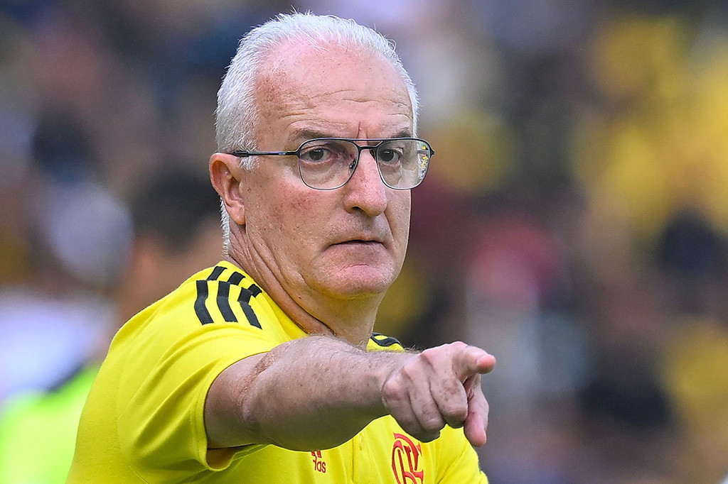 Dorival, 61, melatih Flamengo meraih dua gelar besar pada tahun 2022 Copa do Brasil dan Copa Libertadores, setara dengan Liga Champions Eropa di Amerika Selatan sebelum bergabung dengan Sao Paulo, di mana ia terus meraih trofi.