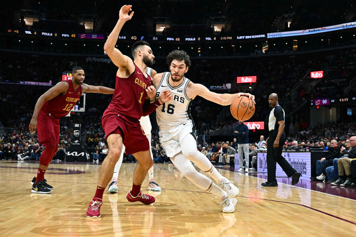 Allen menambahkan 16 rebound dan Caris LeVert mencetak 23 poin sebagai pemain pengganti untuk Cavs, yang membuat Spurs mengalami kekalahan kelima berturut-turut.