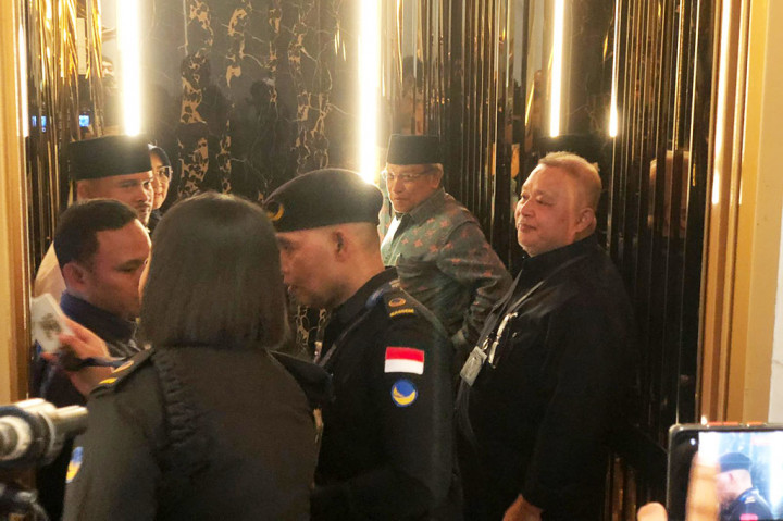 Said dan Ali juga tidak memerinci agenda hari ini. Namun mereka berjanji menyampaikan keterangan usai silaturahmi rampung.