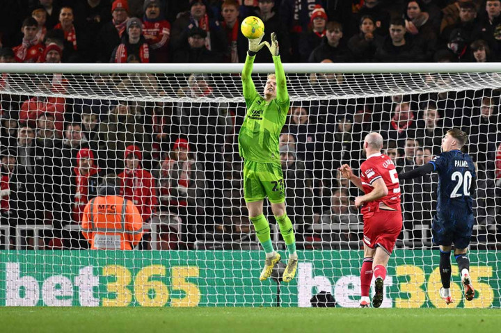 Selepas jeda istirahat, Chelsea mencoba meningkatkan intensitas serangan. Beberapa peluang pun diciptakan, namun gol penyeimbang belum kunjung tercipta.