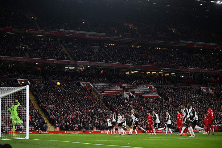 Nunez dua kali nyaris memperbesar keunggulan untuk tuan rumah, namun belum membuahkan gol berkat kesigapan kiper Fulham Bernd Leno. Tidak ada tambahan gol lagi hingga laga usai.