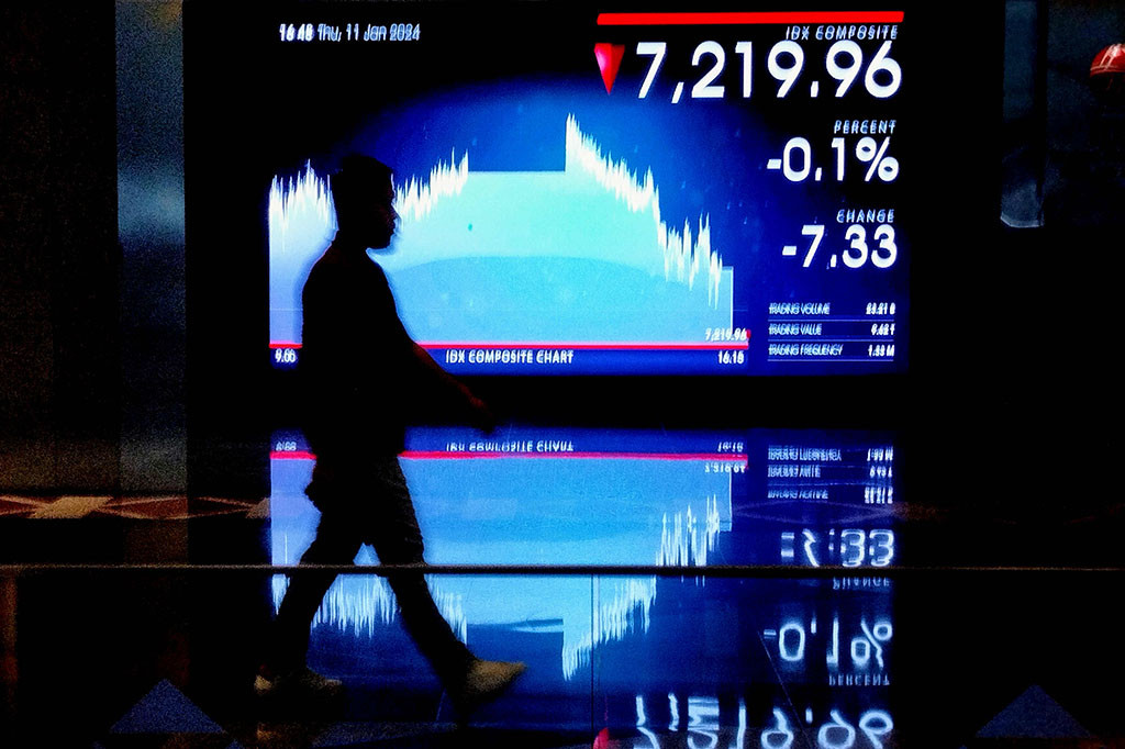 IHSG ditutup melemah 7,34 poin atau 0,10 persen ke posisi 7.219,96. Sementara kelompok 45 saham unggulan atau indeks LQ45 naik 0,80 poin atau 0,08 persen ke posisi 969,94.
