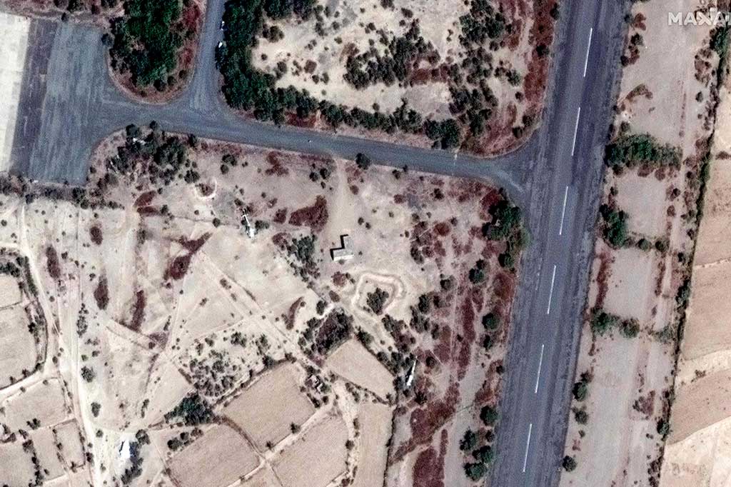 Kelompok Houthi Yaman pada Jumat mengumumkan bahwa pasukan Amerika Serikat dan Inggris telah meluncurkan 73 serangan ke Yaman, yang menewaskan lima pejuangnya.