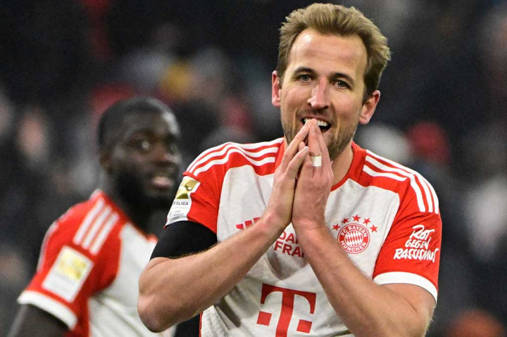 Hoffenheim harus bermain dengan sepuluh pemain tidak lama kemudian, ketika Grischa Proemel mendapatkan kartu kuning kedua. Kane lantas melengkapi kemenangan sang juara bertahan menjelang pertandingan usai. 