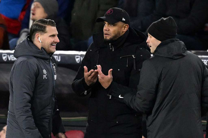 Hasil itu merupakan pukulan bagi pasukan Vincent Kompany, yang hanya berjarak beberapa detik dari kemenangan keempat mereka musim ini. 