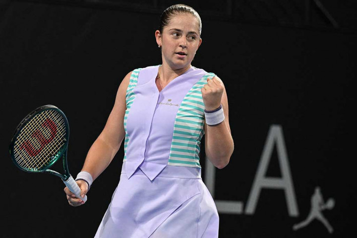 “Ini luar biasa, saya menjalani beberapa pertandingan yang sangat sulit minggu ini,” kata mantan juara Prancis Terbuka Ostapenko setelah meraih gelar pertamanya sejak Dubai pada 2022.