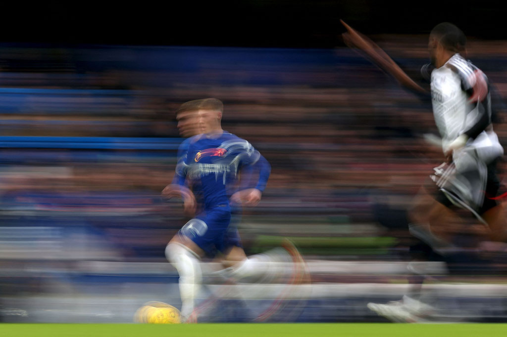 Jalannya pertandingan memang tidak mudah bagi Chelsea. Statistik premierleague.com menunjukkan, Fulham sebagai tim tamu bisa menguasai bola sebanyak 44,6 persen dan punya jumlah peluang yang tidak terlalu berbeda, yakni 14 berbanding 17 total tembakan.