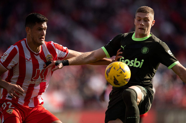 Pelatih Almeria mengatakan pertahanan timnya lebih kuat saat ini dibanding saat ia mengambil alih tim pada Oktober. Pada laga pertamanya sebagai arsitek tim, mereka dihancurkan 2-5 oleh Girona.