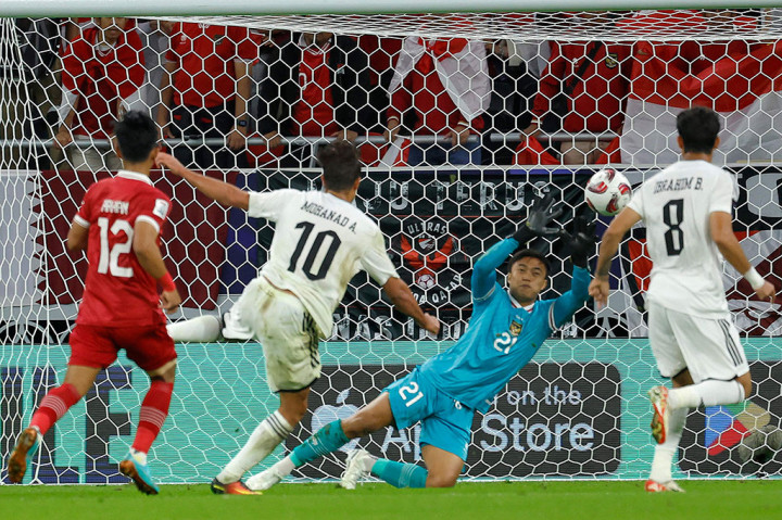 Irak menguasai jalannya pertandingan sejak awal laga, dan berhasil unggul terlebih dahulu pada menit ke-17 lewat lewat gol Mohanad Ali.