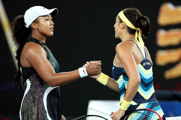 Naomi Osaka kalah 4-6, 6-7 (2/7) dari Caroline Garcia di babak pertama Australian Open.