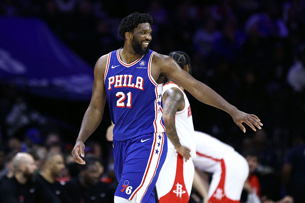 Joel Embiid mencetak 41 poin saat kembali dari cedera, Selasa, 16 Januari 2024 pagi WIB, untuk membawa Philadelphia 76ers mengalahkan Houston Rockets dengan skor 124-115.