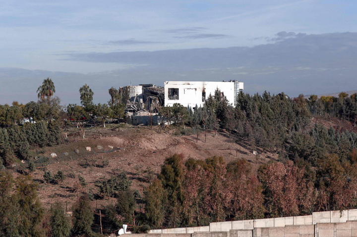 Garda Revolusi Iran (IRGC) telah melancarkan serangan rudal terhadap beberapa sasaran 'teroris' di Suriah dan wilayah Kurdistan Irak. Kantor berita resmi Iran, IRNA mengatakan Korps Garda Revolusi Islam menghancurkan 'markas mata-mata' dan 'kumpulan kelompok teroris anti-Iran' di Arbil, ibu kota wilayah otonomi Kurdistan Irak.