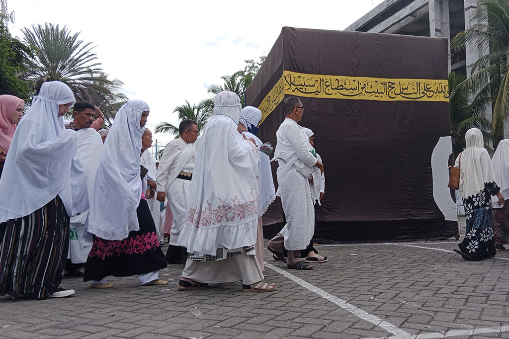 Kepala Kantor Kementerian Agama Kabupaten Pidie, Abdullah AR, Rabu , 17 Januari 2024 melalui Media Indonesia menyampaikan kepada seluruh jemaah calon haji agar se-segera mungkin melunasi Bipih. Kemudian dari sekarang perlu mempersiapkan diri lebih matang.