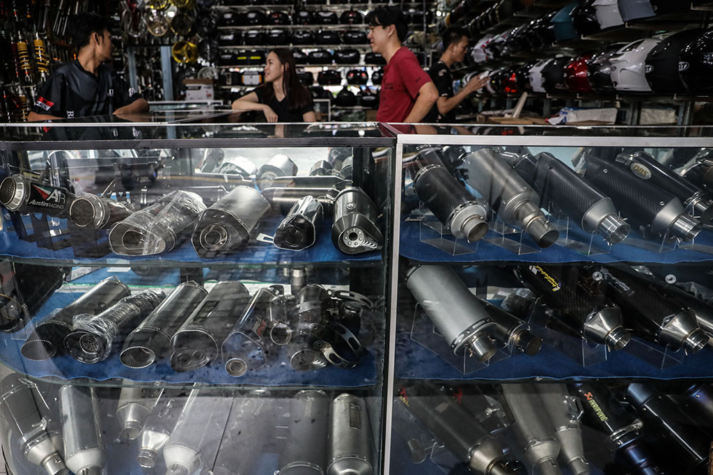 Latif juga mengimbau kepada masyarakat untuk tidak memodifikasi knalpot ataupun menggunakan knalpot brong karena hal tersebut mengganggu ketertiban umum.