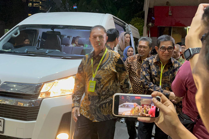  Sejumlah perwakilan Tim Nasional Anies Baswedan-Muhaimin Iskandar (Timnas AMIN) tiba di Gedung Komisi Pemberantasan Korupsi (KPK), Jakarta Selatan, Rabu, 17 Januari 2024. Mereka hendak menghadiri penguatan antikorupsi untuk penyelenggara negara berintegritas (Paku Integritas).