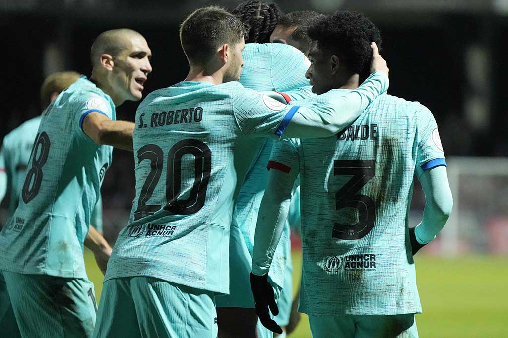 Pada menit ke-73, Alejandro Balde memperbesar keunggulan Barca menjadi 3-1 lewat aksi individunya menusuk di sisi kiri sebelum melepas tembakan keras di kotak penalti yang menjebol gawang Unionistas. 