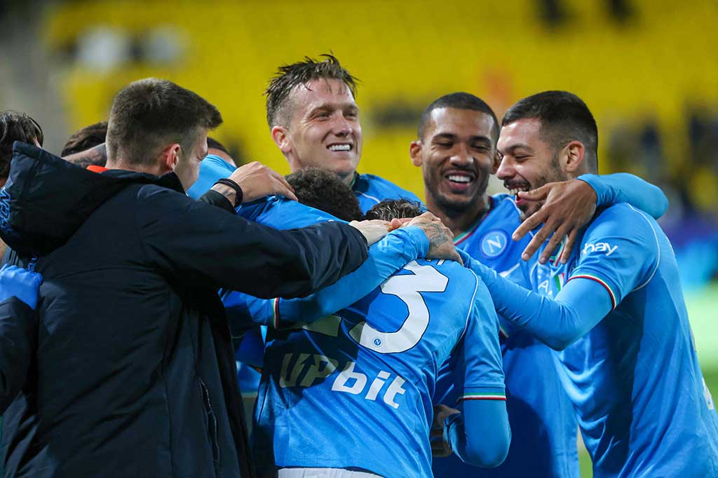 Berkat hasil ini, Napoli pun berhak melaju ke partai final untuk menghadapi pemenang laga semifinal lainnya yang mempertemukan Inter Milan lawan Lazio. 