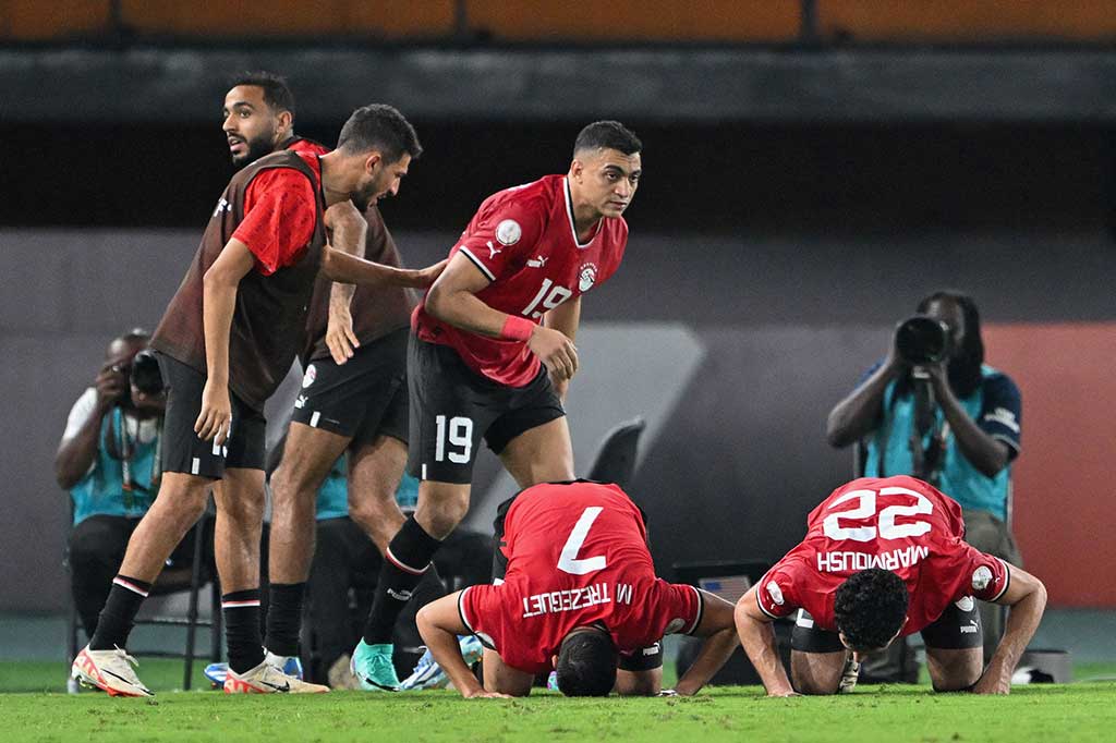 Kembali tertinggal, Mesir tidak tinggal diam dan mampu menyamakan kedudukan lewat Mostafa Mohamed memanfaatkan umpan Trezeguet pada menit ke-73. Skor 2-2 bertahan hingga pertandingan berakhir.